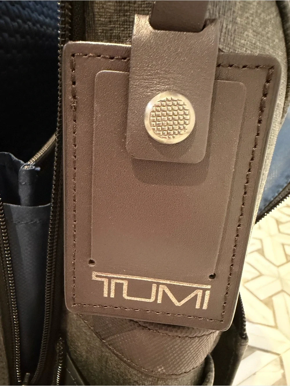 Tumi Alpha 3 Slim Solutions Laptop Brief Pack. Pristine!